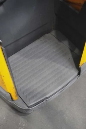 永恒力高举升卡车驾驶室