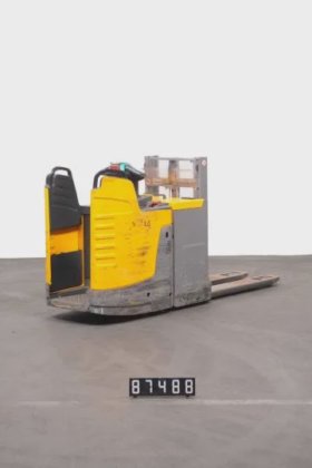 永恒力高举升卡车驾驶室