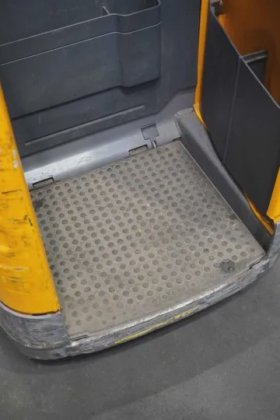 永恒力高举升卡车驾驶室