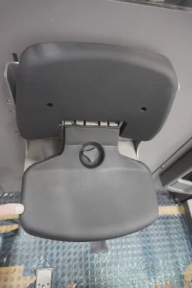 永恒力高举式拣选机