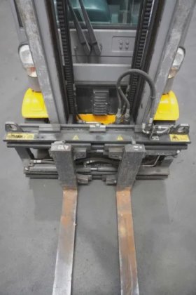 永恒力四轮前叉车