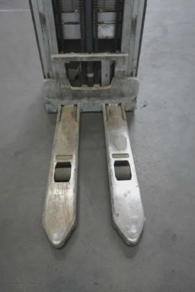 STILL 高举升卡车牵引杆