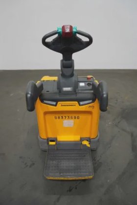 永恒力低叉车驾驶室