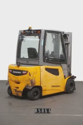 永恒力四轮前叉车