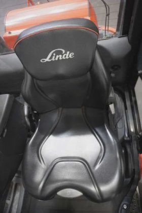 林德四轮前叉车