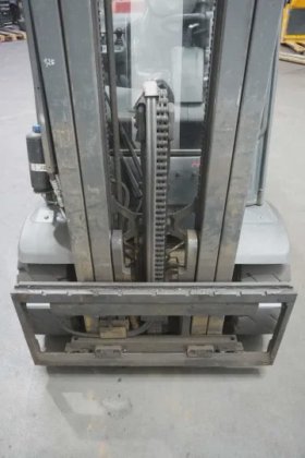 林德四轮前叉车