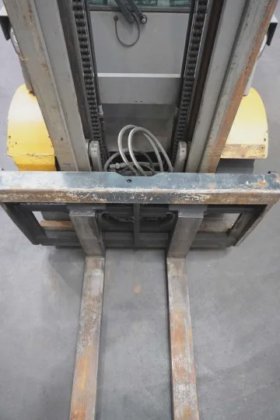 永恒力四轮前叉车