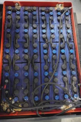 林德四轮前叉车