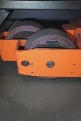 丰田高架窄通道堆垛机