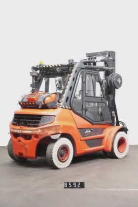 林德四轮前叉车