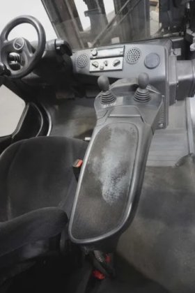 林德四轮前叉车