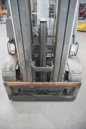 林德四轮前叉车