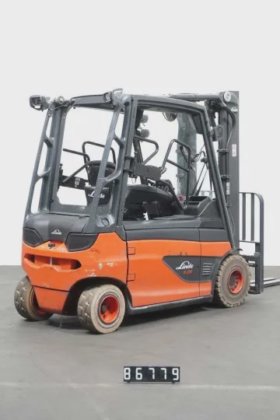 林德四轮前叉车