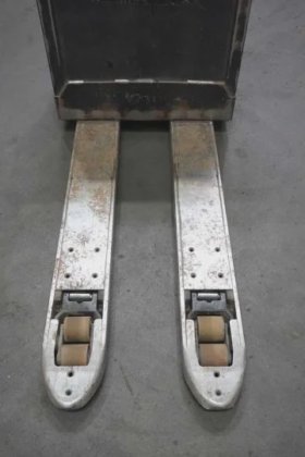 丰田低起升卡车牵引杆