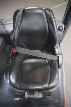 林德四轮前叉车