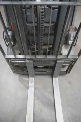 林德四轮前叉车