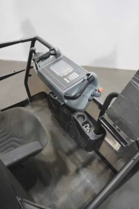 丰田高架窄通道堆垛机