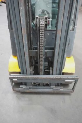 永恒力四轮前叉车