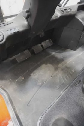 林德四轮前叉车