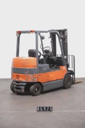 丰田四轮前装载机