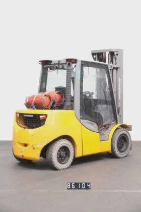 永恒力四轮前叉车