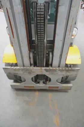 永恒力四轮前叉车