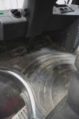 林德四轮前叉车