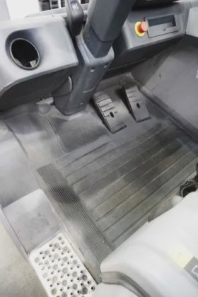 永恒力四轮前叉车