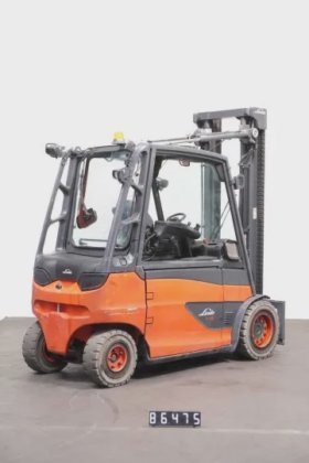 林德四轮前叉车