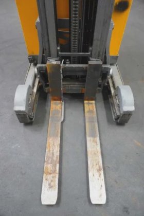 永恒力前移式叉车