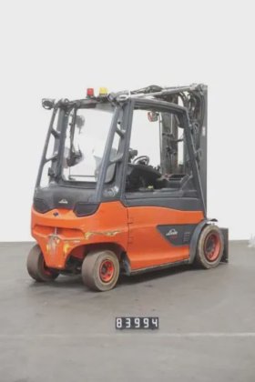 林德四轮前叉车