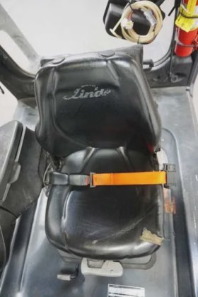 林德四轮前叉车