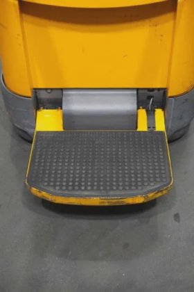 永恒力高举升卡车驾驶室