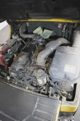 海斯特四轮前装载机