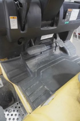 海斯特四轮前装载机