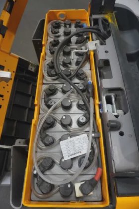 永恒力低位拣选机