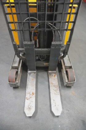 永恒力前移式叉车