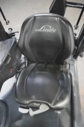 林德三轮前叉车