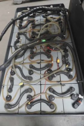 丰田高架窄通道堆垛机