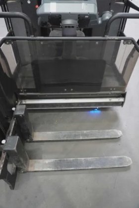 丰田高架窄通道堆垛机