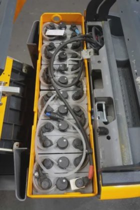 永恒力低位拣选机