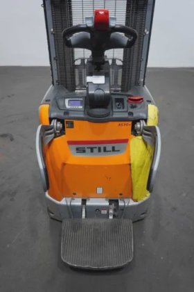 STILL 高举升卡车驾驶平台