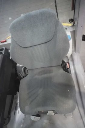 永恒力四轮前叉车