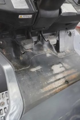 丰田四轮前装载机