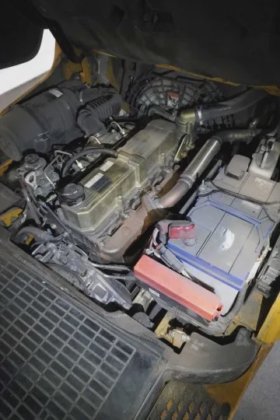 卡特彼勒四轮前装载机