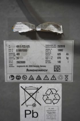 永恒力四轮前叉车