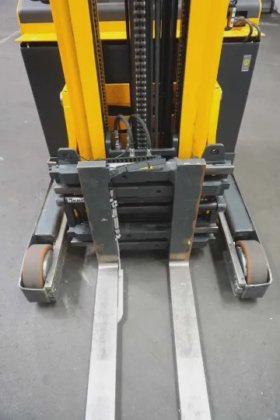 永恒力前移式叉车