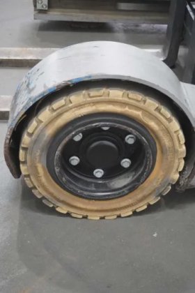 永恒力前移式叉车