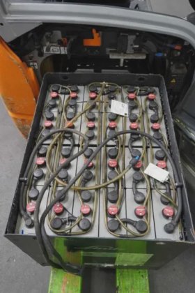 STILL 三轮前装载机