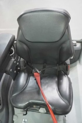 STILL 三轮前装载机